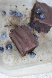 Blueberry_Chocolate_Cake